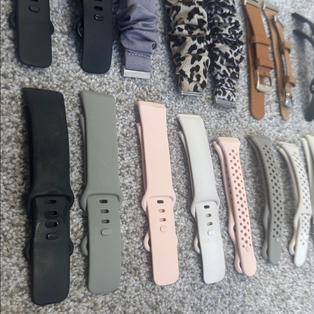 Fitbit Versa Accessory Bundle - Picture 5 of 9